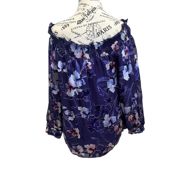 Silk Floral Burnout Off Shoulder Blouse - Picture 11 of 13